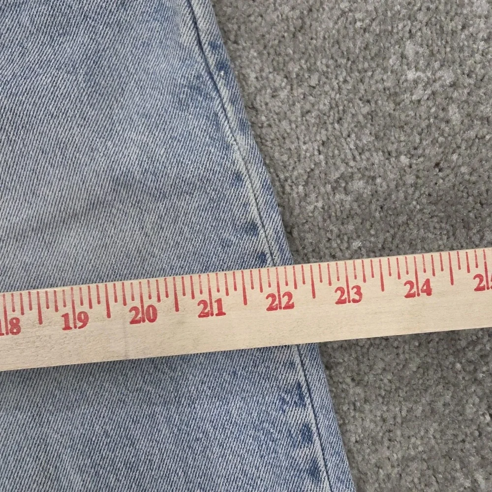 Vintage Levis 560 Jeans Mens 38x32‎ Light Blue Relaxed Fit Straight Leg USA 90s